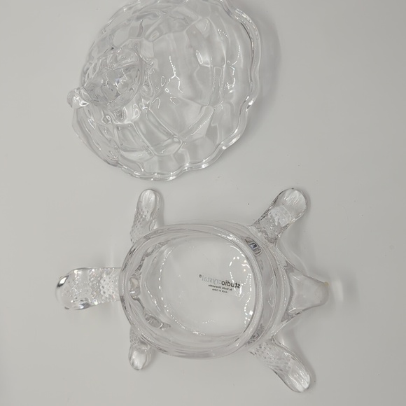 Studio Silversmith Crystal Turtle trinket box. - Picture 5 of 8